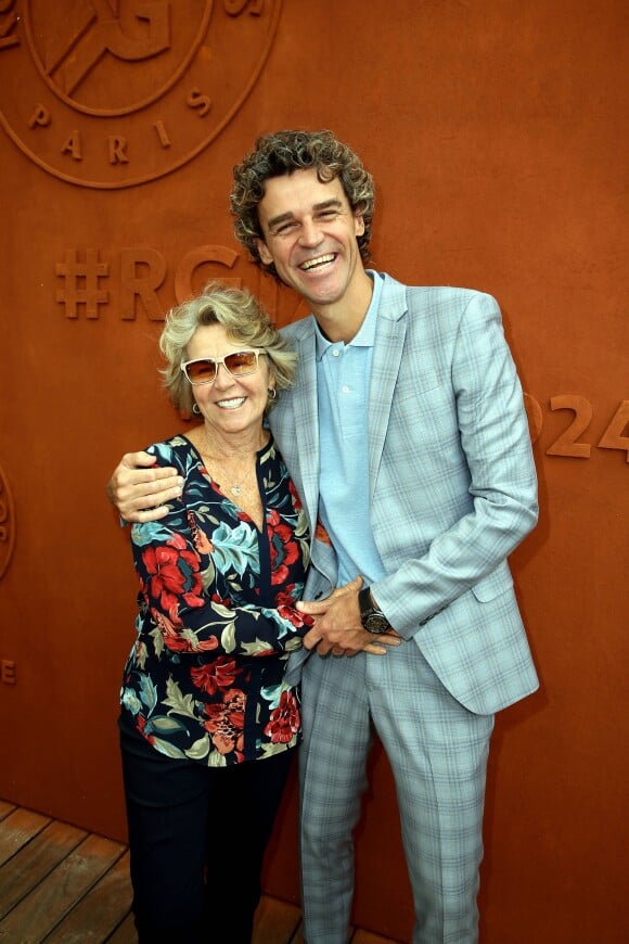 Gustavo Curten et sa mére Alice au village des Internationaux de Tennis de Roland Garros à Paris le 8 juin 2017 © Cyril Moreau-Dominique Jacovides/Bestimage