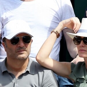 Arthur (Jacques Essebag) et sa compagne Mareva Galanter dans les tribunes lors de la finale homme des Internationaux de Tennis de Roland-Garros à Paris, le 11 juin 2017. © Jacovides-Moreau/Bestimage