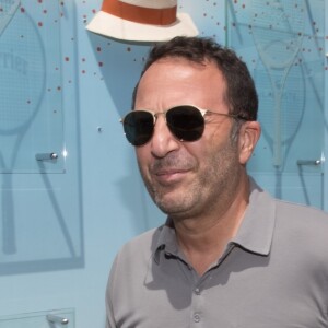 Arthur (Jacques Essebag) et sa compagne Mareva Galanter au village lors de la finale homme des internationaux de France de Roland Garros à Paris, le 11 juin 2017. © Dominique Jacovides - Cyril Moreau/ Bestimage