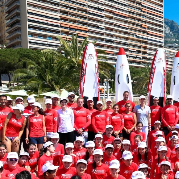 La princesse Charlene de Monaco, Alain bernard, Pierre Frolla, Kevin Rolland et Maxime Nocher - Journée "Water Safety Day, pour la prévention de la noyade" sur la plage du Larvotto à Monaco le 12 juin 2017.
