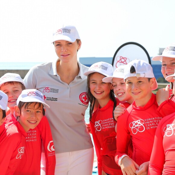 La princesse Charlène de Monaco - Journée "Water Safety Day, pour la prévention de la noyade" sur la plage du Larvotto à Monaco le 12 juin 2017.