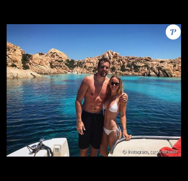 La joueuse de tennis danoise Caroline Wozniacki en vacances en Sardaigne avec son petit-ami David Lee, juin 2017.