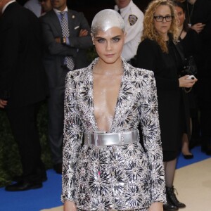 Cara Delevingne au Met Gala 2017 à New York, le 1er mai 2017.