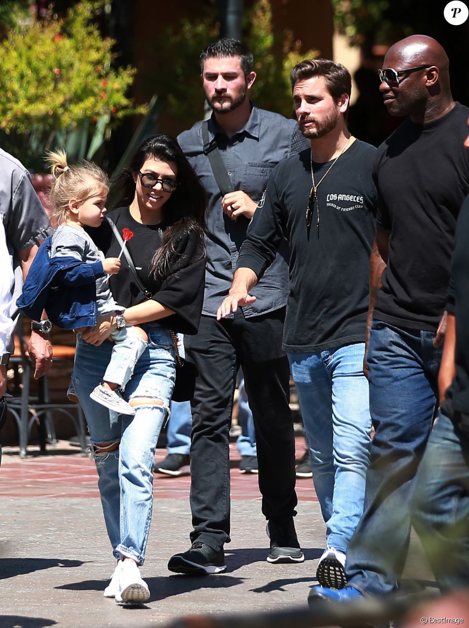 Kourtney Kardashian et Scott Disick passent une journée à Disneyland