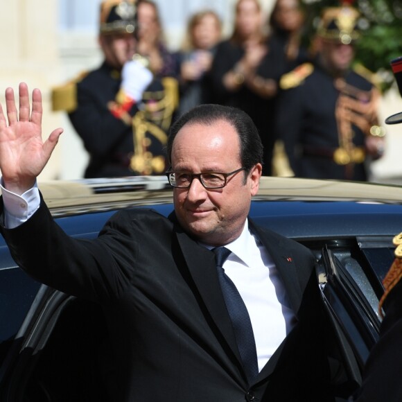 François Hollande lors de la passation de pouvoir entre E.Macron et F.Hollande au palais de l'Elysée à Paris le 14 mai 2017. © Lionel Urman / Bestimage