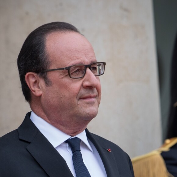 François Hollande - Arrivées au palais de l'Elysée à Paris pour la cérémonie d'investiture d'E. Macron, nouveau président de la République, le 14 mai 2017. © Cyril Moreau/Bestimage