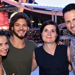 Rayane Bensetti et sa compagne Denitsa Ikonomova, Anne Lainé (directrice marketing de Seat), Christian Millette - Lancement de la nouvelle Seat Ibiza Place de la Fontaine aux Lions sur le parvis de la Villette à Paris le 21 juin 2017.