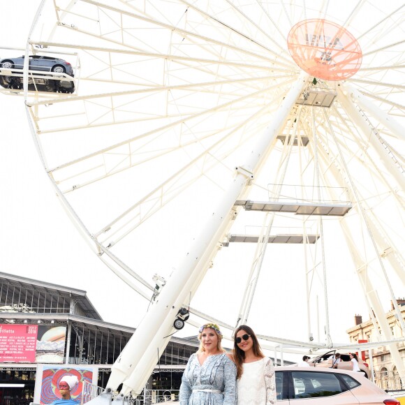 Marilou Berry et Joyce Jonathan - Lancement de la nouvelle Seat Ibiza Place de la Fontaine aux Lions sur le parvis de la Villette à Paris le 21 juin 2017.