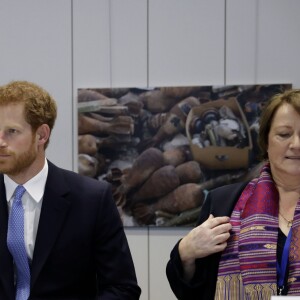 Le prince Harry en visite au "Royal Institute of International Affairs" à Londres le 15 juin 2017.
