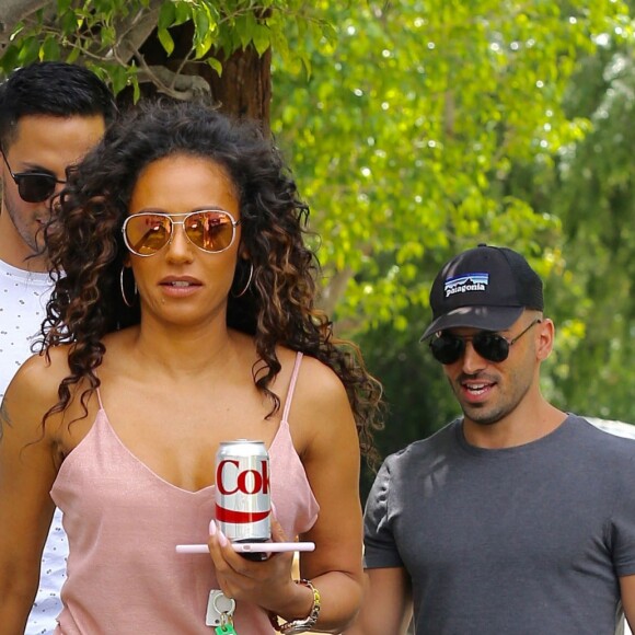 Melanie Brown (Mel B) se rend chez des amis à Los Angeles, le 26 avril 2017.