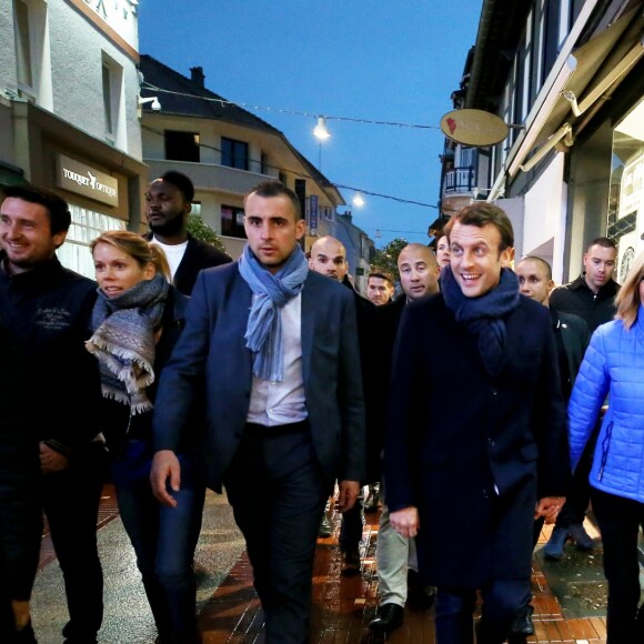 Emmanuel Macron et sa femme Brigitte (Trogneux) sont allés dîner à la Brasserie des Sports au Touquet, la veille de l'élection présidentielle. Le 6 mai 2017 © Dominique Jacovides - Sébastien Valiela / Bestimage