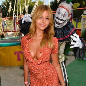 Zahia Dehar - Ouverture de la 34ème Fête foraine des Tuileries au jardin des Tuileries à Paris, France, le 23 juin 2017. © Coadic Guirec/Bestimage