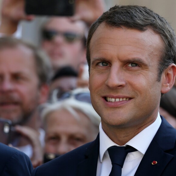 Le Président de la République Française, Emmanuel Macron et sa femme la Première dame Brigitte Macron (Trogneux) accueillent le président de la République de Colombie Juan Manuel Santos et sa femme la Première dame Clemencia Rodriguez au Palais de L'Elysée à Paris, France, le 21 juin 2017. © Dominique Jacovides/Bestimage