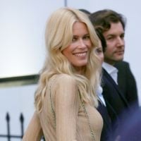 Claudia Schiffer : Radieuse et fan d'art au côté de Brooklyn Beckham