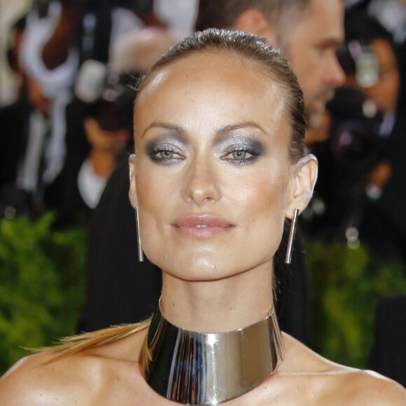Olivia Wilde enceinte à la Soirée Costume Institute Benefit Gala 2016 (Met Ball) sur le thème de "Manus x Machina" au Metropolitan Museum of Art à New York, le 2 mai 2016. © Charles Guerin/Bestimage