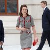 La duchesse Catherine de Cambridge, superbe dans une nouvelle robe Gucci, inaugurait le 29 juin 2017 une nouvelle aile du Victoria and Albert Museum, dans le quartier de South Kensington à Londres.