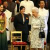 La reine Elizabeth II lors de la remise des Queen's Young Leaders Awards au palais de Buckingham le 29 juin 2017.