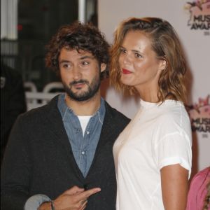 Laure Manaudou et son compagnon Jérémy Frérot à la 17ème cérémonie des NRJ Music Awards 2015 au Palais des Festivals à Cannes, le 7 novembre 2015. © Christophe Aubert via Bestimage
