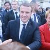 Le président de la République française Emmanuel Macron pendant un bain de foule à son arrivée à Rennes lors de l'inauguration de la nouvelle ligne à grande vitesse (LGV) Paris-Rennes, le 1 juillet 2017.