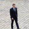 Le président de la République française Emmanuel Macron lors de la prise d'armes dans la cour d'honneur de l'Hôtel national des Invalides à Paris, le 30 juin 2017. © Stéphane Lemouton/Bestimage