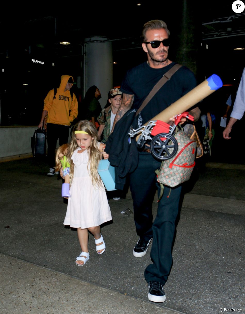 La famille Beckham arrive à l&#039;aéroport de LAX à Los Angeles, le 29 août 2016.