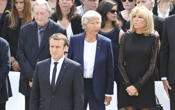 Le président Emmanuel Macron et sa femme Brigitte Macron (Trogneux) - Hommage national à Simone Veil (femme politique et rescapée de la Shoah) dans la cour d'Honneur des Invalides à Paris, France, le 5 juillet 2017. Simone Veil reposera avec son mari au Panthéon. © Pierre Perusseau/Bestimage