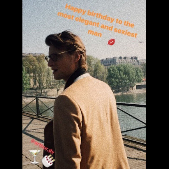 Ana Girardot fête les 29 ans d'Arthur de Villepin sur Instagram.