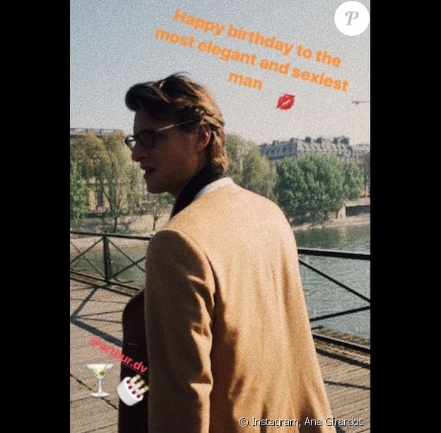 Ana Girardot fête les 29 ans d'Arthur de Villepin sur Instagram.