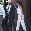 Selena Gomez et son compagnon The Weeknd (Abel Tesfaye) sont allés déjeuner dans un restaurant au lendemain de l'anniversaire de Selena qui a fêté ses 25 ans. Los Angeles le 23 juillet 2017 © CPA/Bestimage 