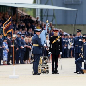 Le prince Harry en visite dans une base de la Royal Air Force le 20 juillet 2017 à Bury St Edmunds.