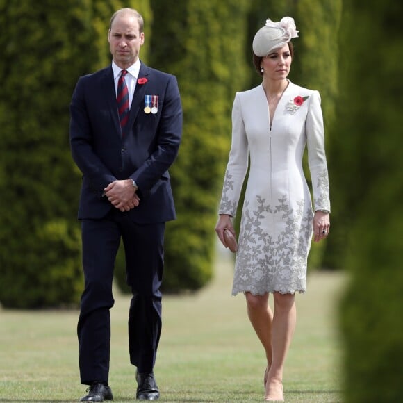 Le prince William, duc de Cambridge, et Kate Middleton, duchesse de Cambridge, ont visité le cimetière militaire Bedford House près d'Ypres en Belgique le 31 juillet 2017, jour du centenaire de la Bataille de Passchendaele.