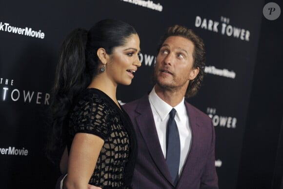 Camila Alves et son mari Matthew McConaughey lors de la première de ''La Tour sombre'' (Dark Tower) à New York, le 31 juillet 2017