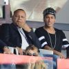 Neymar Jr et son père Neymar da Silva Sr regardant depuis les tribunes le premier match de la saison 2017-2018 de Ligue 1 Paris Saint-Germain (PSG) contre Amiens (ASC) au parc des princes à Paris, le 5 août 2017.© Giancarlo Gorassini/Bestimage