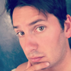Maxime Guény (TPMP) sans sa barbe, un style qui ne convainc pas. Le 7 août 2017.