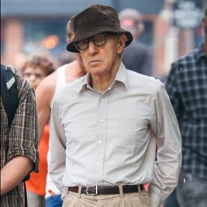 Woody Allen et Vittorio Storaro font des repérages dans le quartier de East Village à New York le 2 aout 2017.