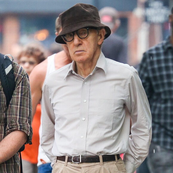 Woody Allen et Vittorio Storaro font des repérages dans le quartier de East Village à New York le 2 aout 2017.