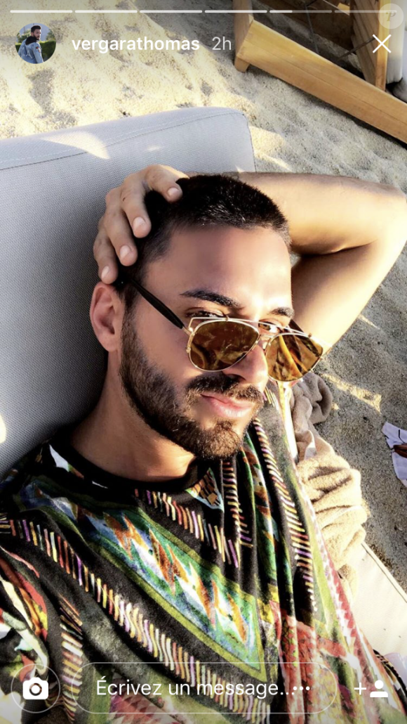 Nabilla et Thomas Vergara toujours aussi amoureux lors de leurs vacances à Mykonos, en Grèce, en août 2017.