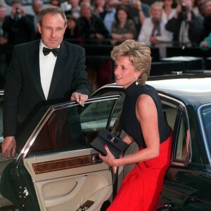 La princesse Diana arrivant au Royal Albert Hall à Londres en mai 1995.