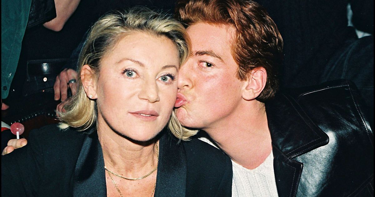 Sheila et son fils Ludovic Chancel à Paris en 1998 ...