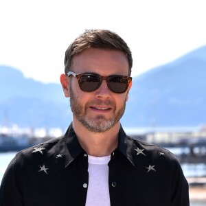 Gary Barlow présente le programme "Let it Shine" - Photocall lors du MIP TV 2017 à Cannes, le 3 avril 2017. © Bruno Bebert / Bestimage