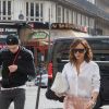 Victoria Beckham et son fils Brooklyn arrivent à la Gare du Nord à Paris pour prendre l'Eurostar. Le 11 mars 2017.