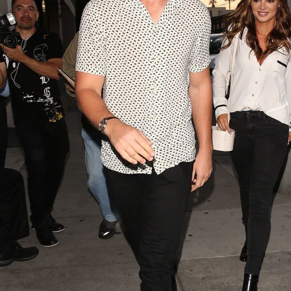 Miles Teller et sa compagne Keleigh Sperry sont allés diner en amoureux au restaurant Craig à West Hollywood, le 21 juillet 2017