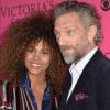 Vincent Cassel et sa compagne Tina Kunakey lors du photocall du Victoria's Secret Fashion 2016 au Grand Palais à Paris, France, le 30novembre 2016. © BOV/Bestimage