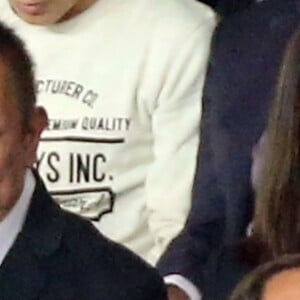 François Hollande et son fils Thomas Hollande - Match entre le PSG et Saint-Etienne, au Parc des Princes, à Paris, le 25 Août 2017.