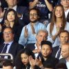 François Hollande, Thomas Hollande et sa compagne Émiile Broussouloux , Stephen Curry et sa femme Ayesha - Match entre le PSG et Saint-Etienne, au Parc des Princes, à Paris, le 25 Août 2017.