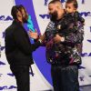 Kendrick Lamar, DJ Khaled et son fils Asahd aux MTV Video Music Awards 2017, au Forum. Inglewood, le 27 août 2017.