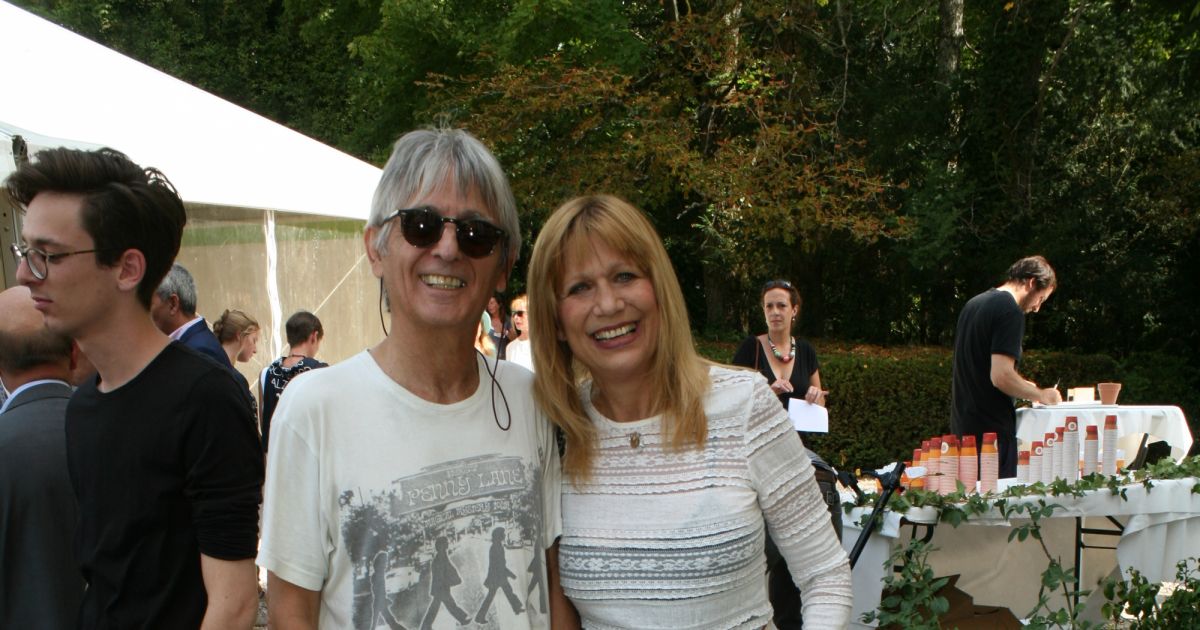 Liliane Paolone Et Son Mari Mario Stone et son mari Mario d'Alba lors de la 22ème édition de la Forêt des livres à Chanceaux-Près