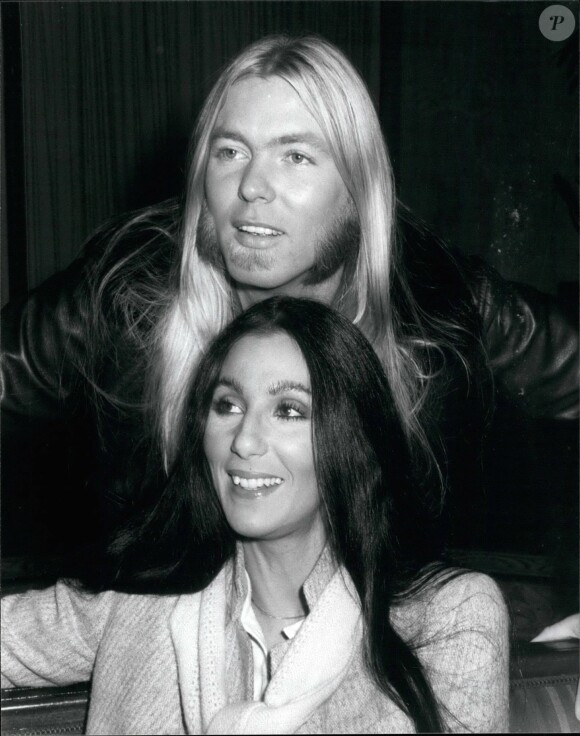 Cher et Gregg Allman à Londres en 1977. © Keystone Press Agency/Keystone USA via ZUMAPRESS.com/Bestimage