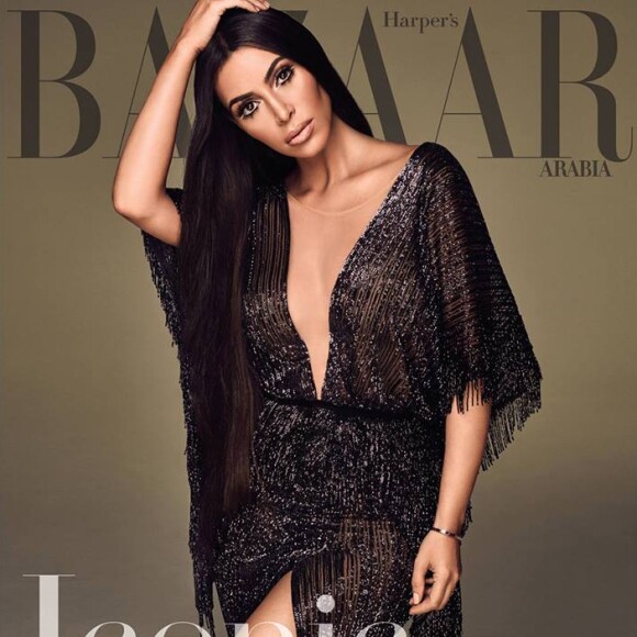 Kim Kardashian en couverture du magazine Harper's Bazaar Aradia. Photo par Mariano Vivanco.