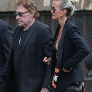 Johnny et Laeticia Hallyday - Obsèques de Mireille Darc en l'église Saint-Sulpice à Paris. Le 1er septembre 2017